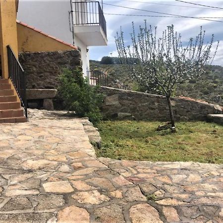 Pensjonat Casa Sierra de Gredos Navasequilla Zewnętrze zdjęcie