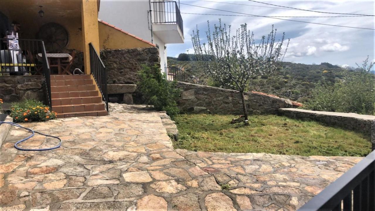 Pensjonat Casa Sierra de Gredos Navasequilla Zewnętrze zdjęcie