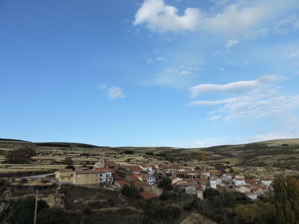 Pensjonat Casa Sierra de Gredos Navasequilla Zewnętrze zdjęcie