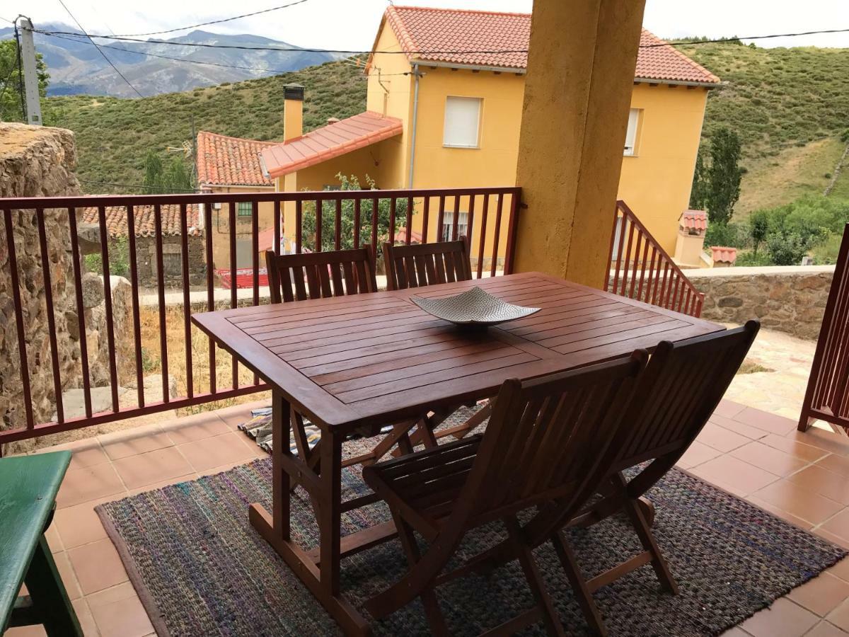Pensjonat Casa Sierra de Gredos Navasequilla Zewnętrze zdjęcie
